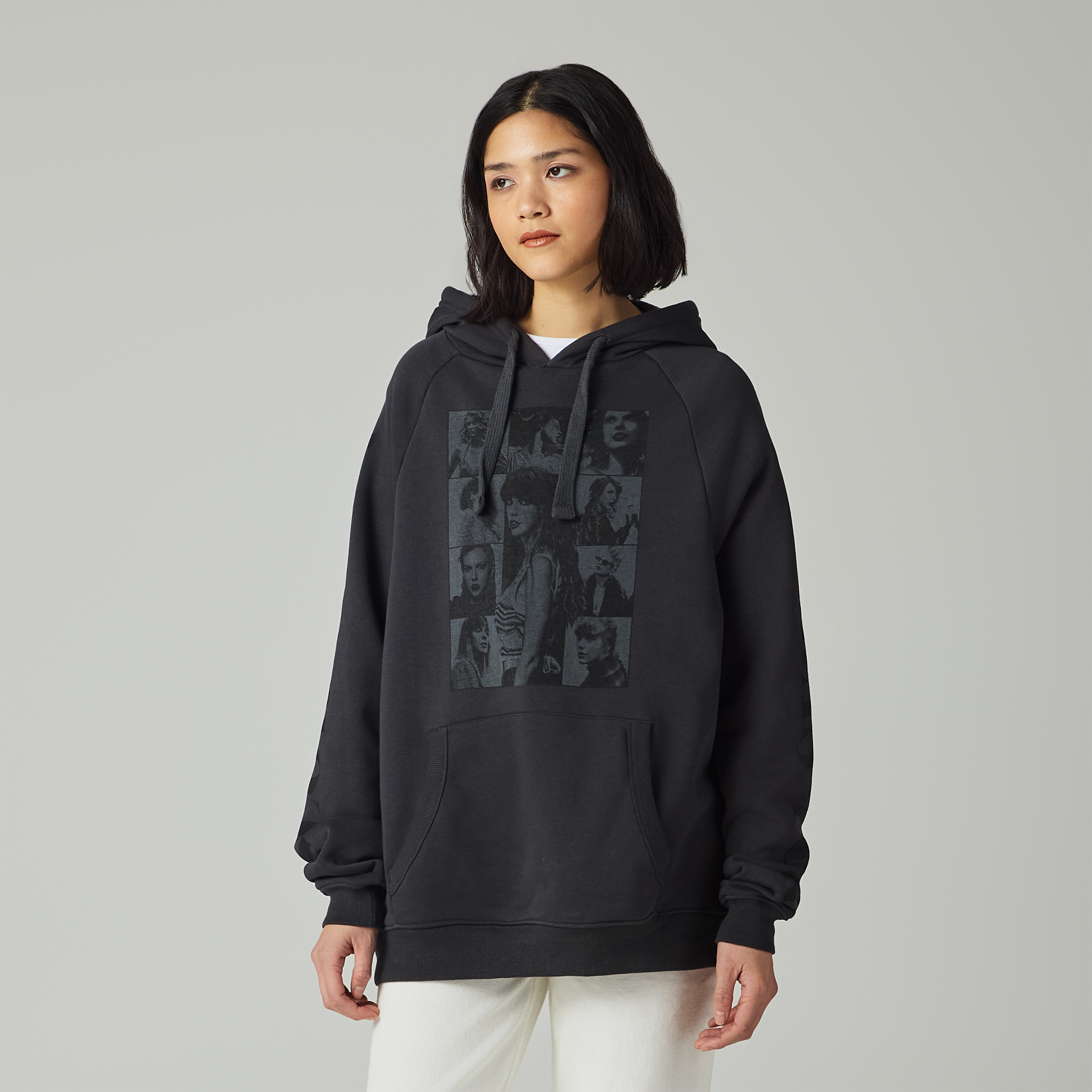 Taylor Swift - Taylor Swift | The Eras Tour Through Vancouver I Black Hoodie