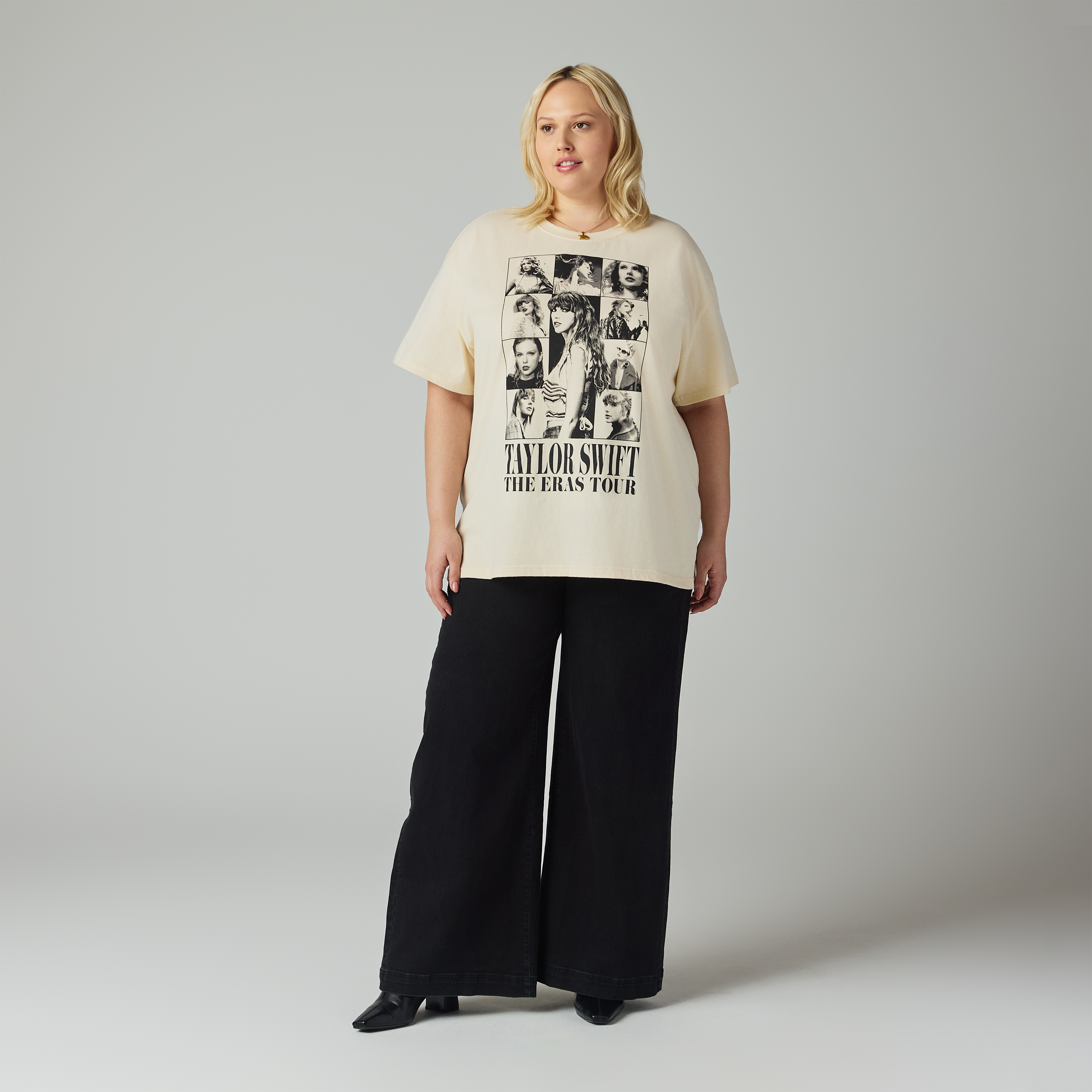 Taylor Swift - Taylor Swift The Eras Tour II Beige T-Shirt