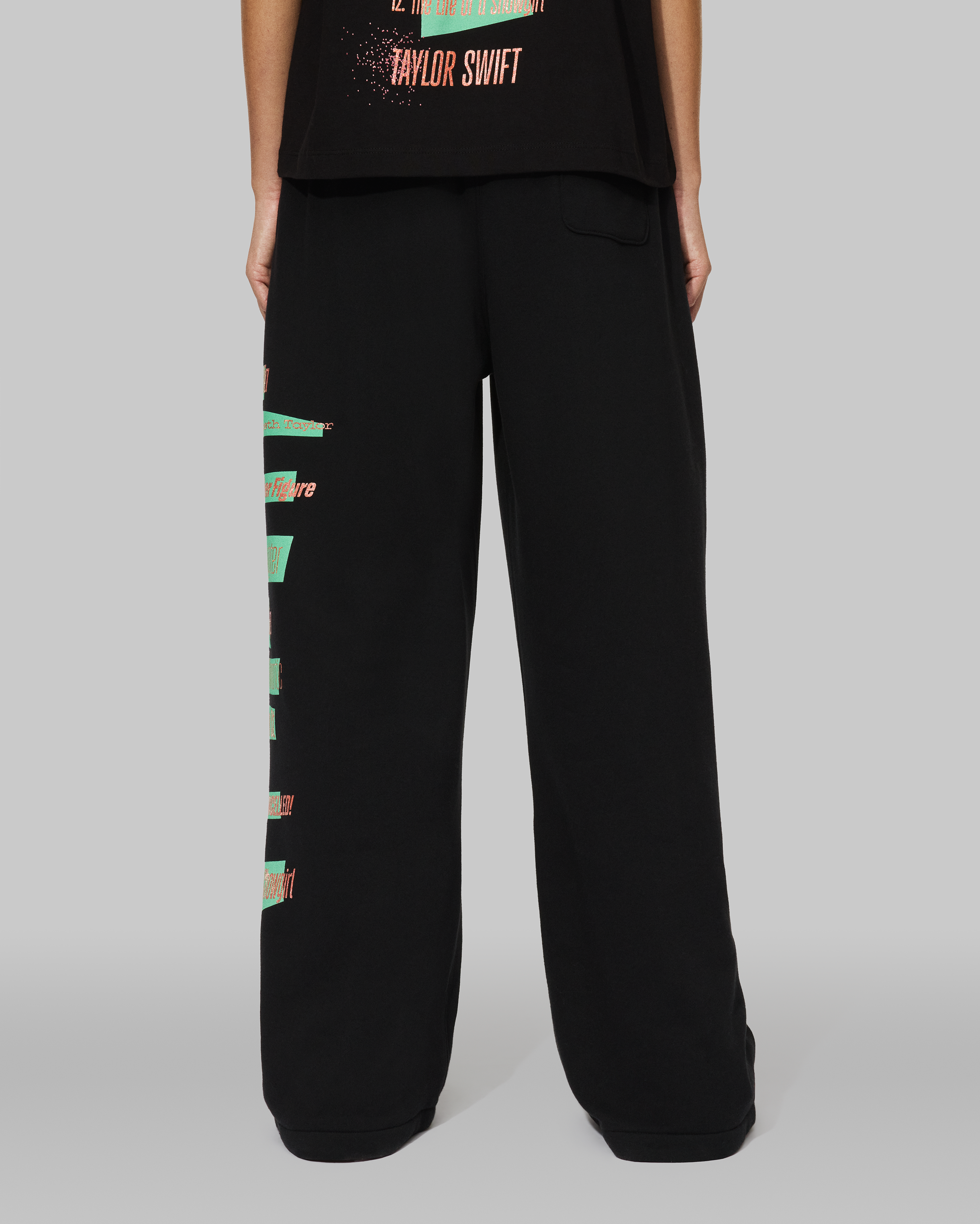 Taylor Swift - The Life of a Showgirl Tracklist Black Sweatpants