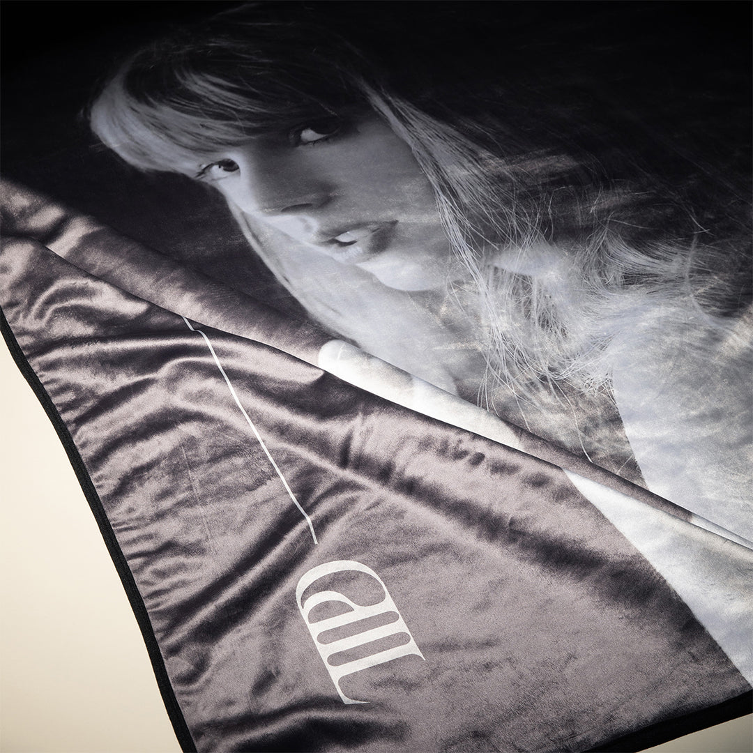 Taylor Swift - The Tortured Poets Department Fleece Blanket