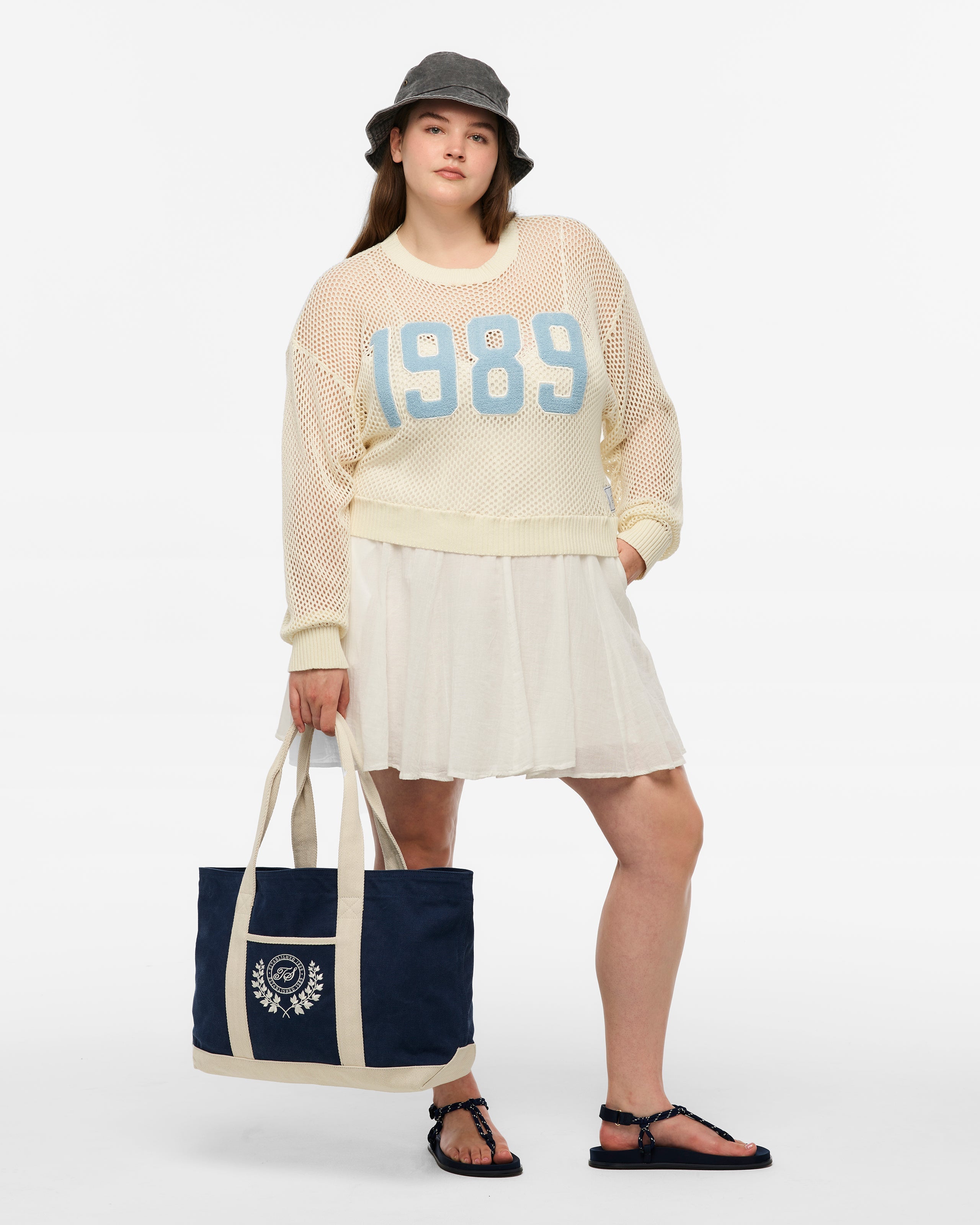 Taylor Swift - TS Crest Washed Navy Beach Bag