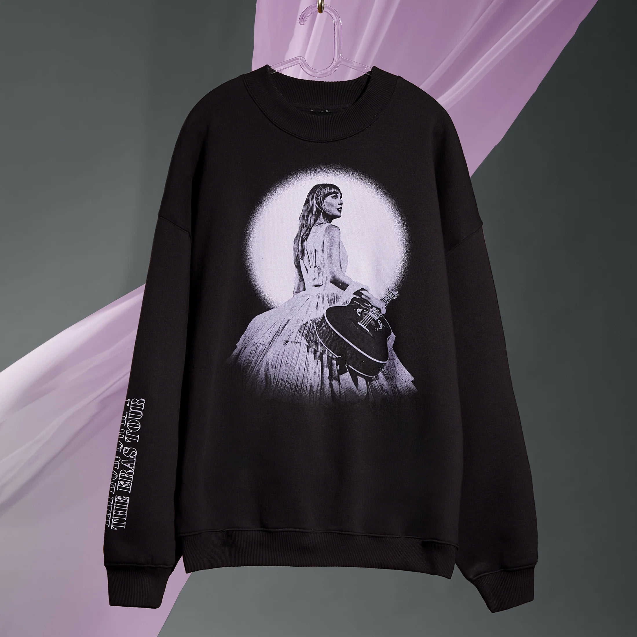 Taylor Swift - Taylor Swift | The Eras Tour Enchanted Live Photo Oversized Crewneck